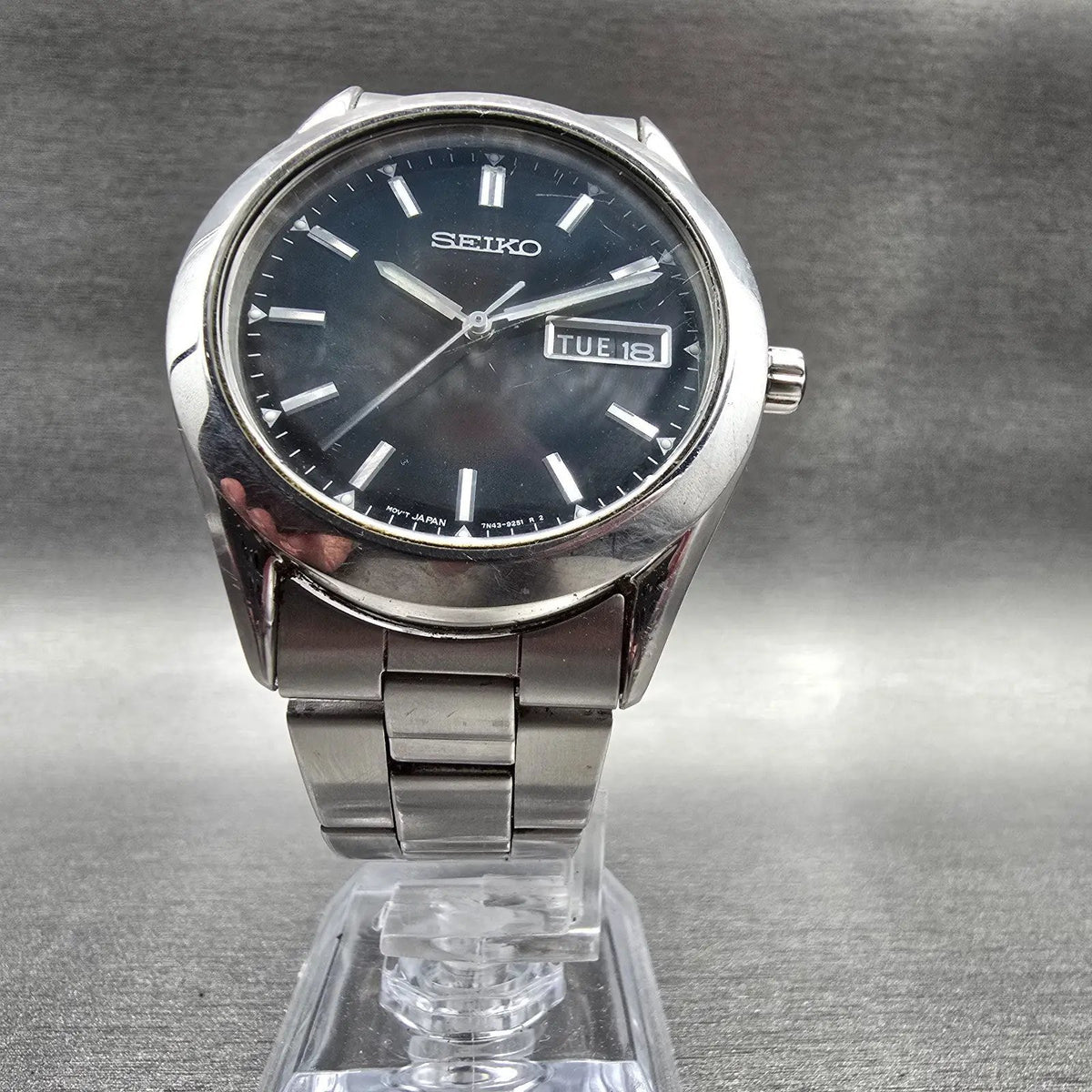 Seiko Watch Men 37mm Black Dial Silver Daydate Round 7N43-9070 New Battery JP25
