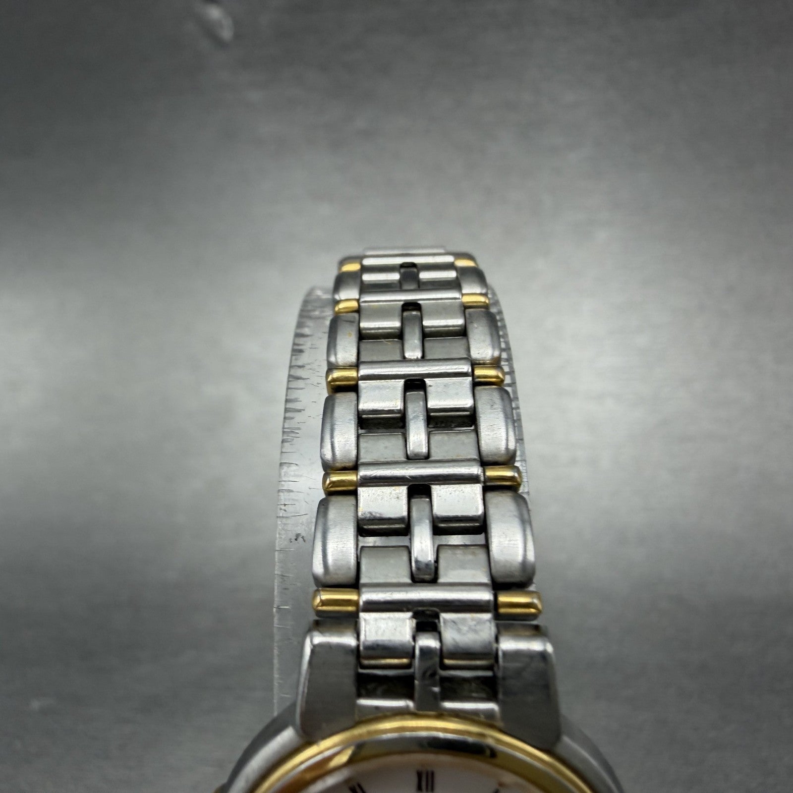 Seiko Dolce Watch Women 23mm White Dial Two Tone Round 3F31-0010 New Battery4