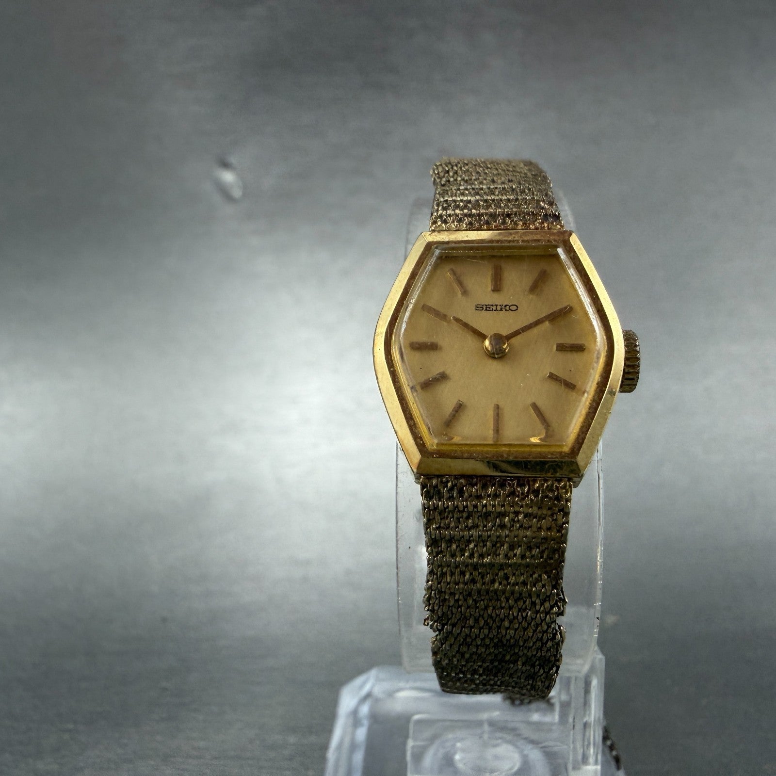 Seiko Watch Women 16mm Champagne Dial Gold Tone Manual Hexagon 11-5199 Runs HJ65