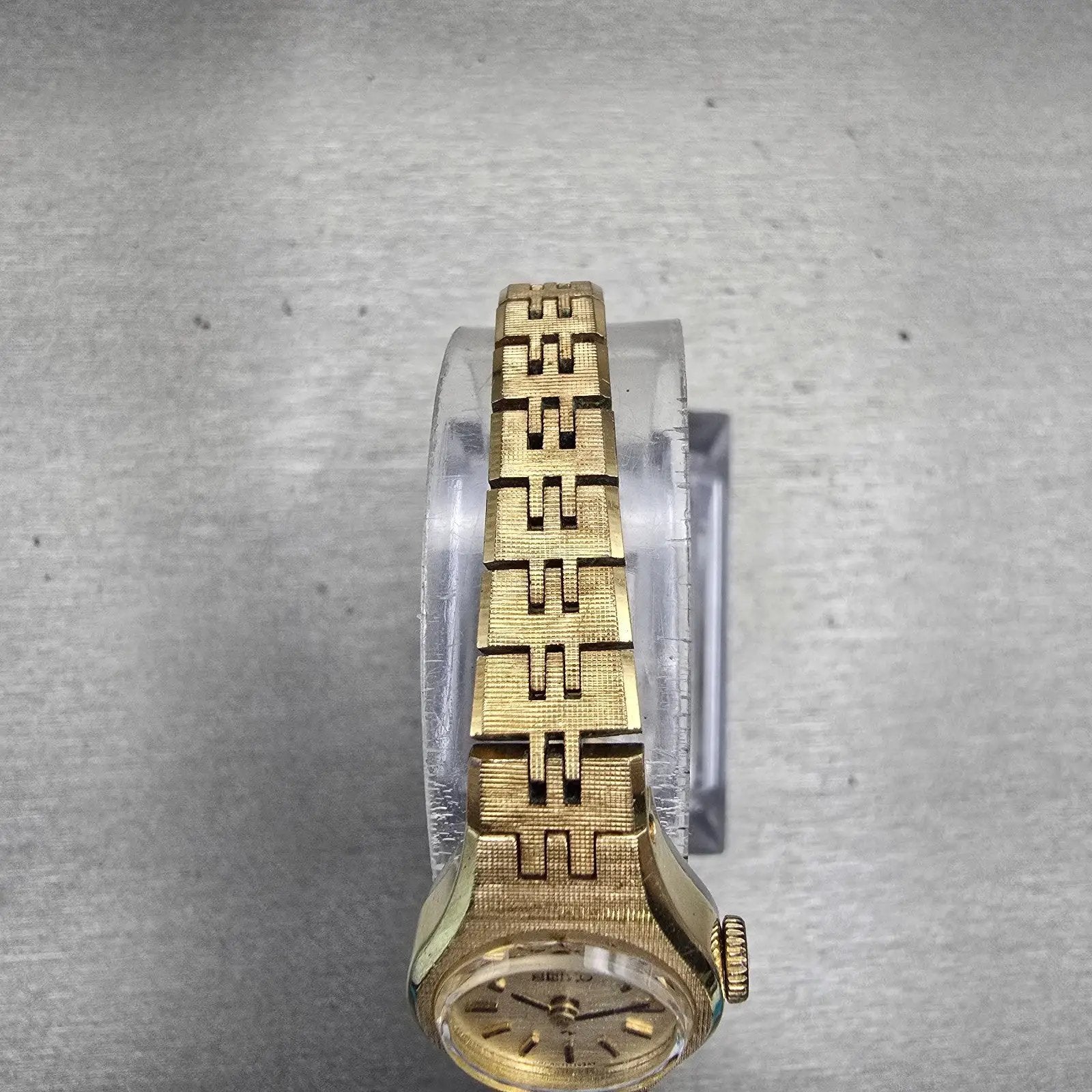 Seiko Watch Women 17mm Gold Dial Gold Tone Round 11-0639 Manual Wind Works VTG4