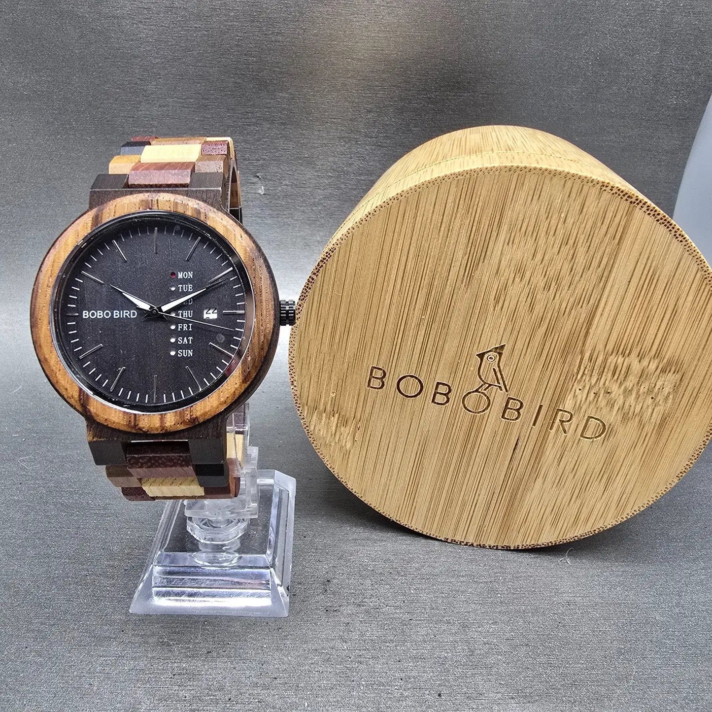 Bobo Bird Watch Men 46mm Brown Dial Wooden Case Round Daydate New Battery0