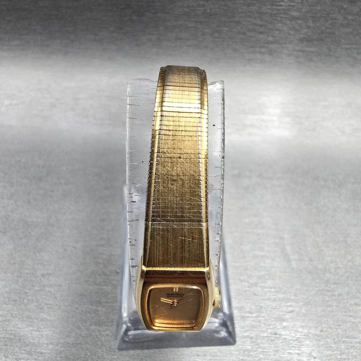 Seiko Watch Women 13mm Gold Dial Gold Tone Rectangle 2E20-5139 New Battery JP234