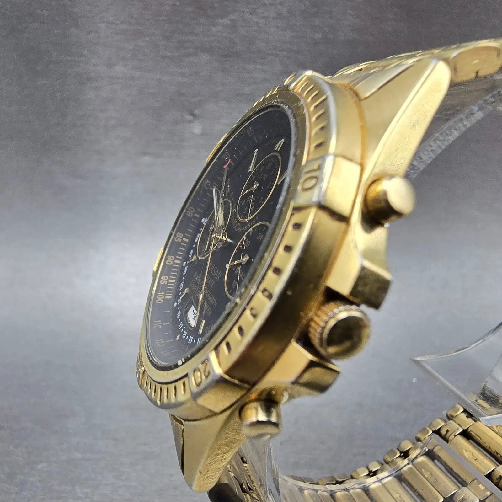 Seiko Pulsar Watch Men 40mm Black Dial Gold Tone Alarm Chronograph N944 PARTS3