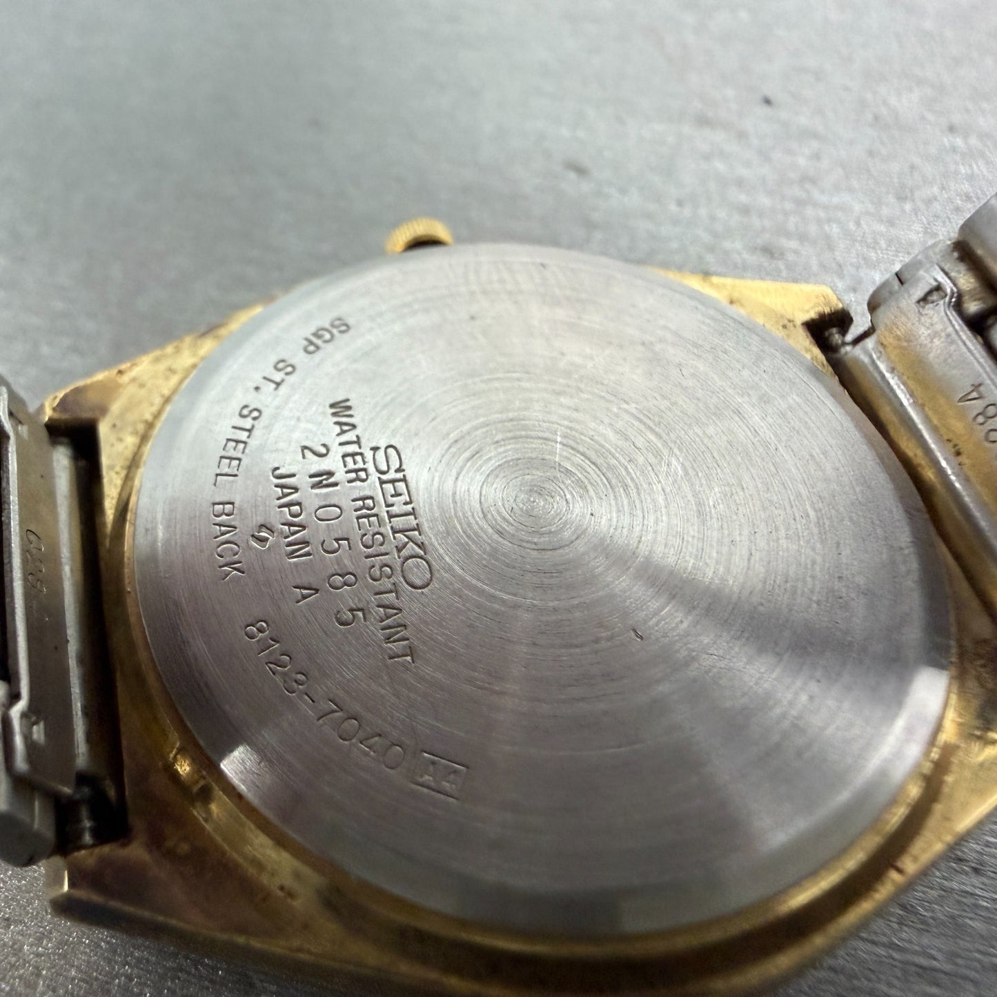 Seiko SQ Watch Men 35mm Champagne Dial Gold Tone Daydate 8123-7040 New Battery9