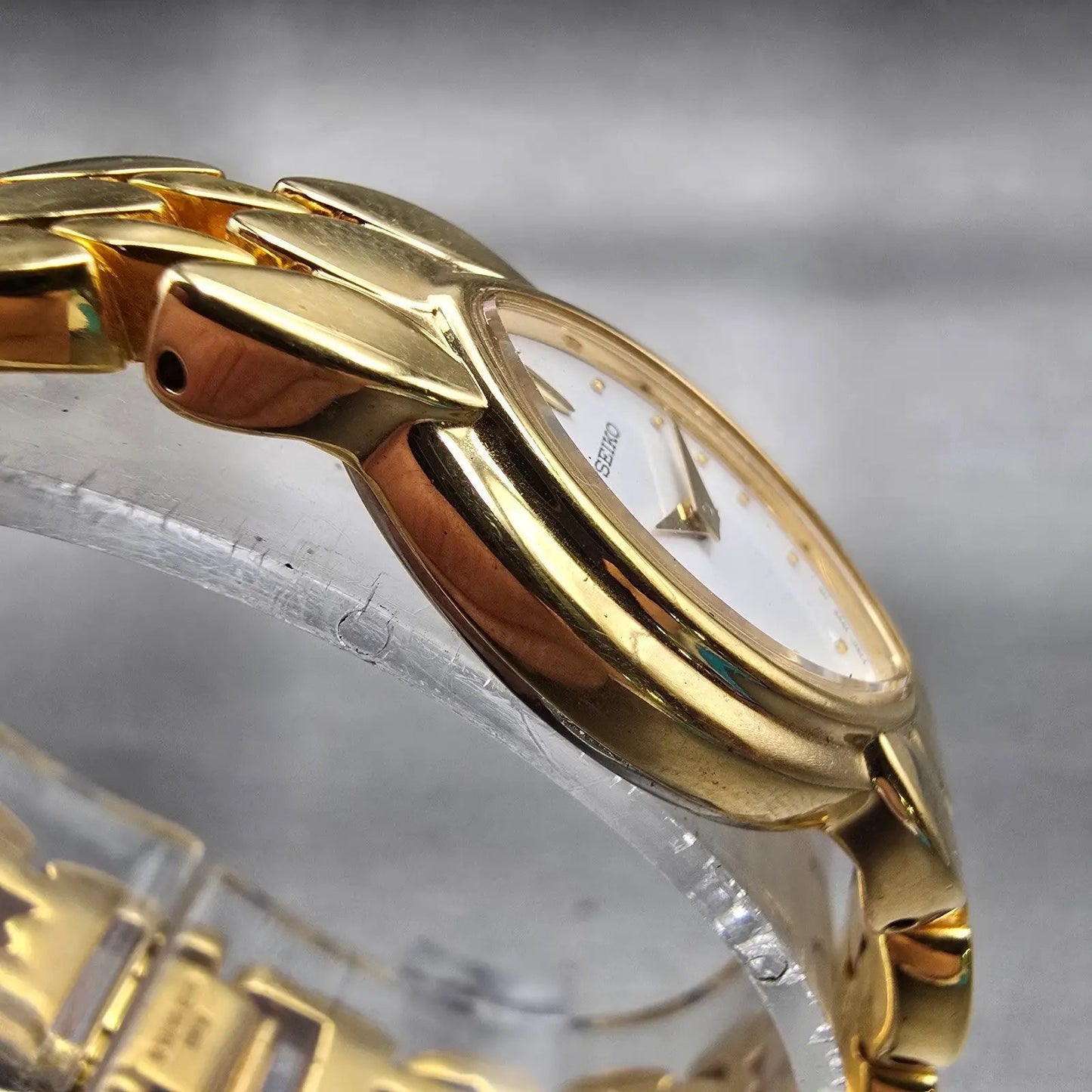 Seiko Watch Women 16mm White Dial Gold Tone Oval Y150-5P00 New Battery Vintage3