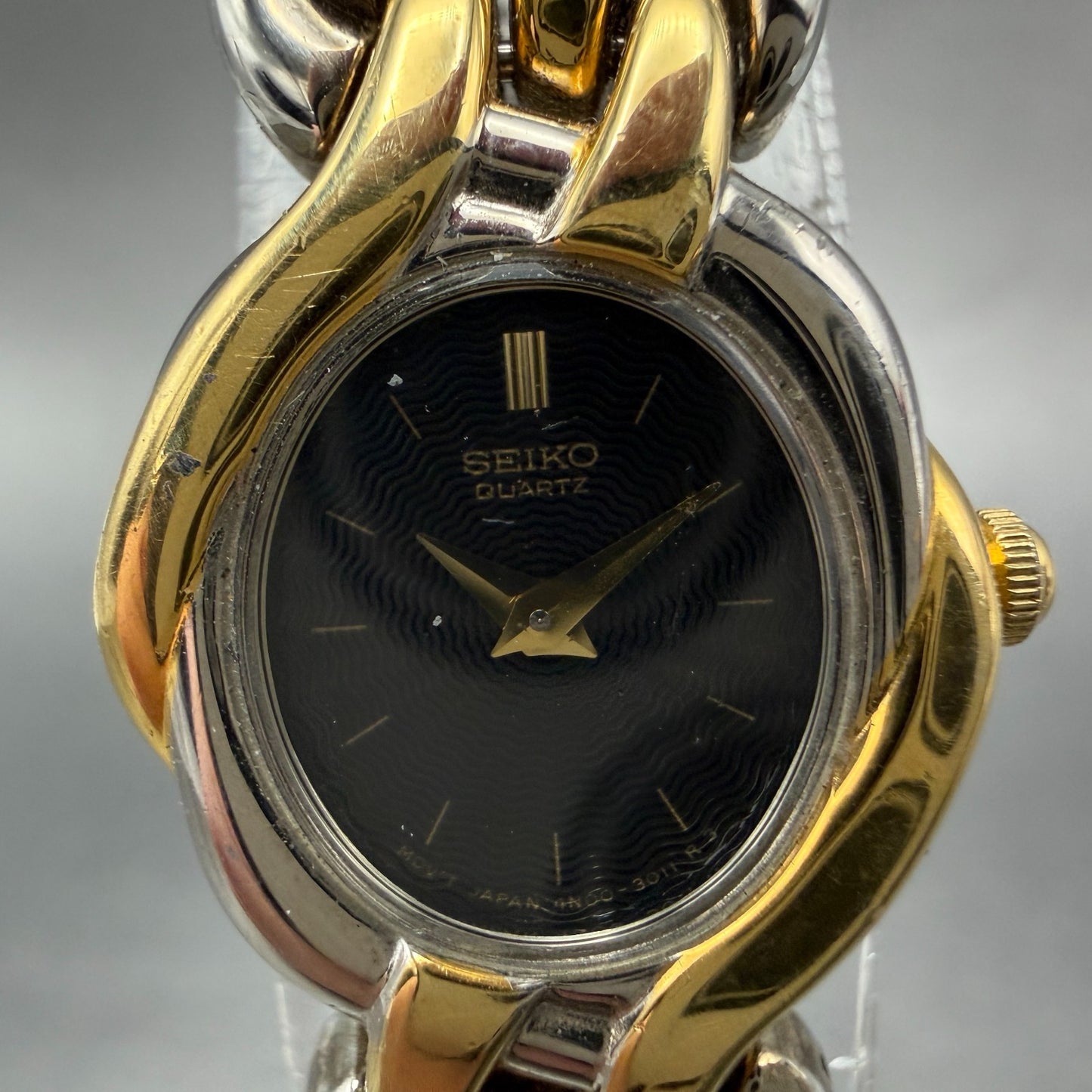 Seiko Watch Women 18mm Black Dial Two Tone Round 4N00-F089 New Battery Vintage1