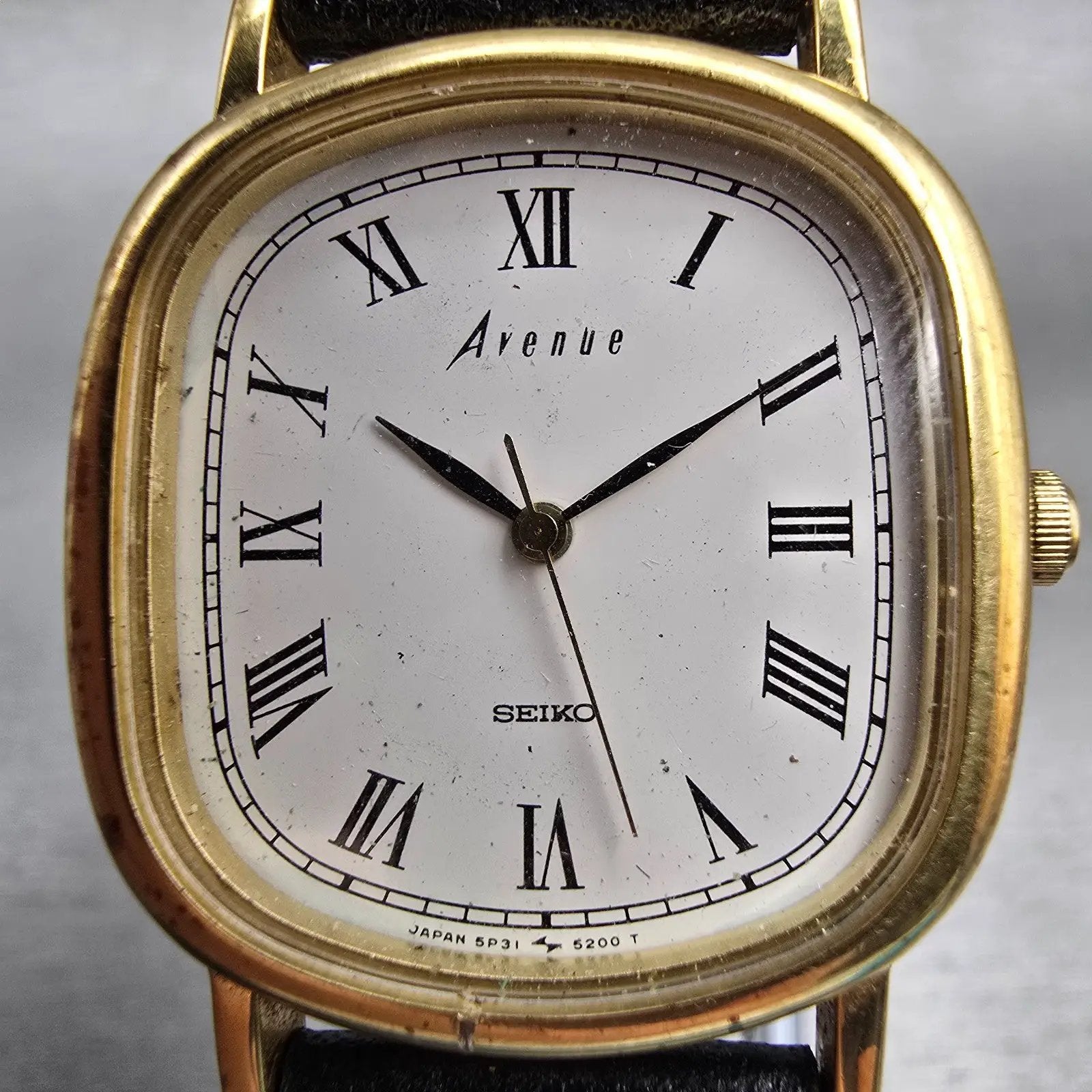 Seiko Avenue Watch Men 28mm White Dial Gold Tone Oval 5P31-5090 New Battery1