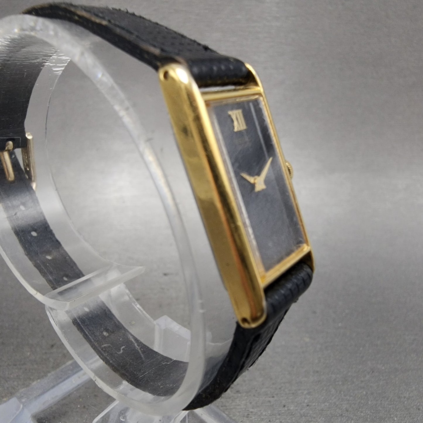Seiko Tank Watch Women 13mm Black Dial Gold Tone Rectangle 2e206120 New Battery3