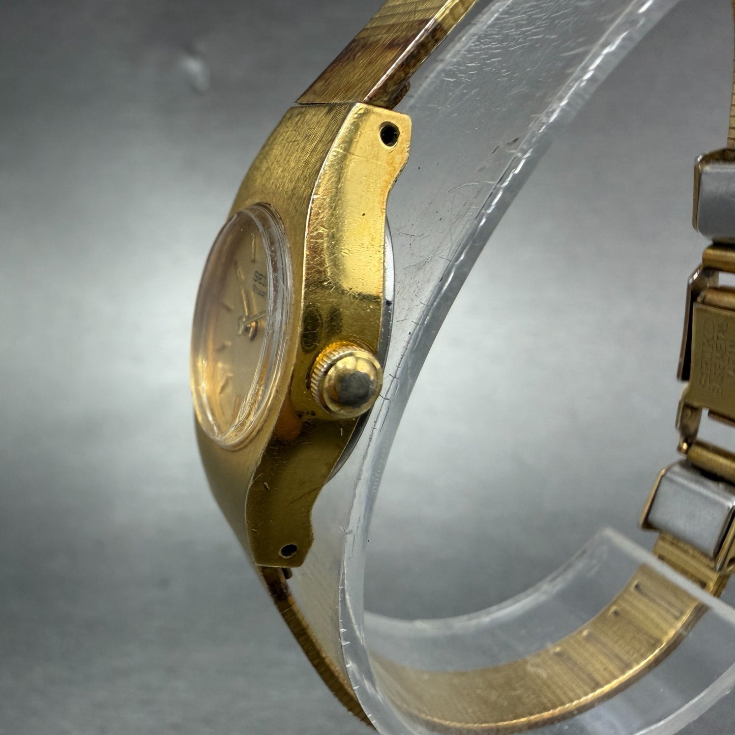 Seiko Watch Women 16mm Champagne Dial Gold Tone Round 5420-0029 New Battery VTG2