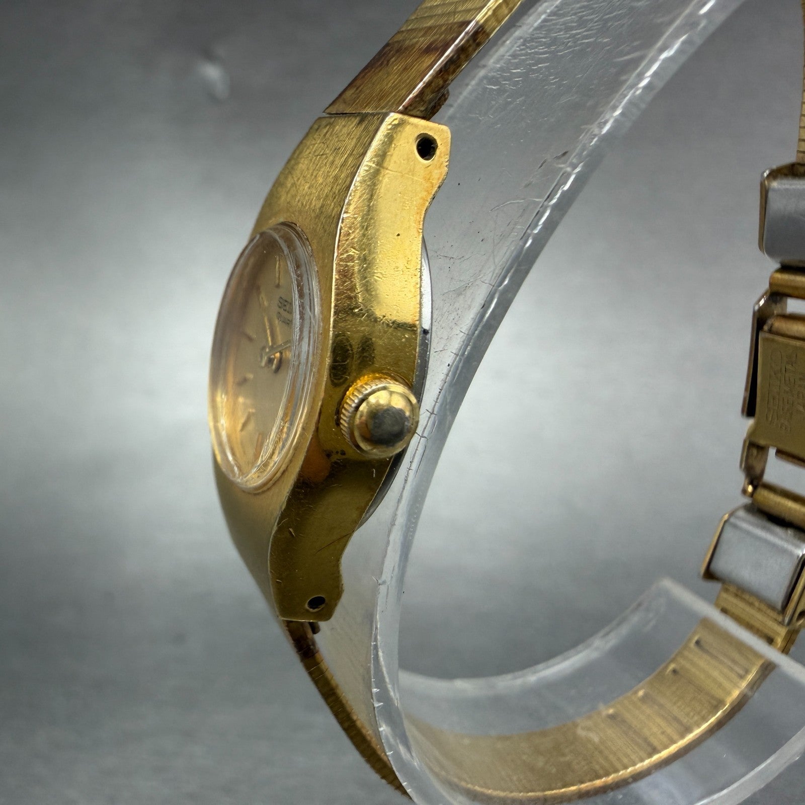 Seiko Watch Women 16mm Champagne Dial Gold Tone Round 5420-0029 New Battery VTG2