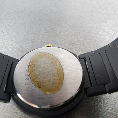 Seiko Watch Women 25mm Silver Tone Black Tone Round 2c200260 New Battery9