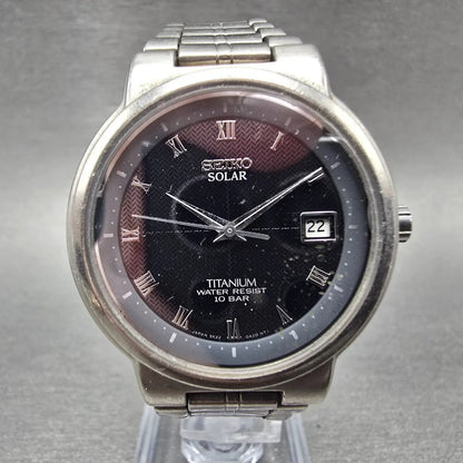 Seiko Solar Watch Men 35mm Black Dial Titanium Date Round 5K22-0A20 Runs0