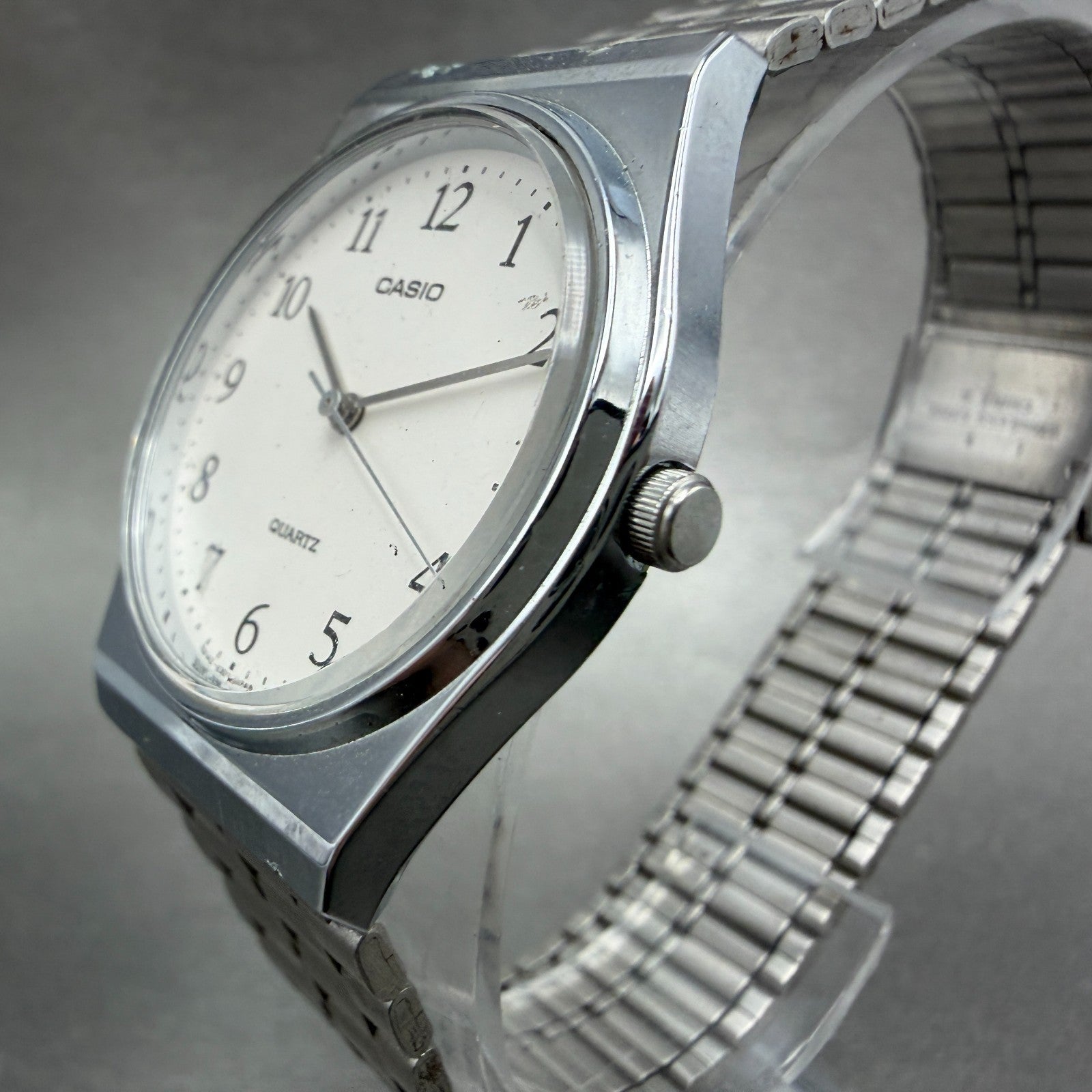 Casio MQ-336 Watch Men 33mm White Dial Silver Tone Round New Battery Vintage PL33