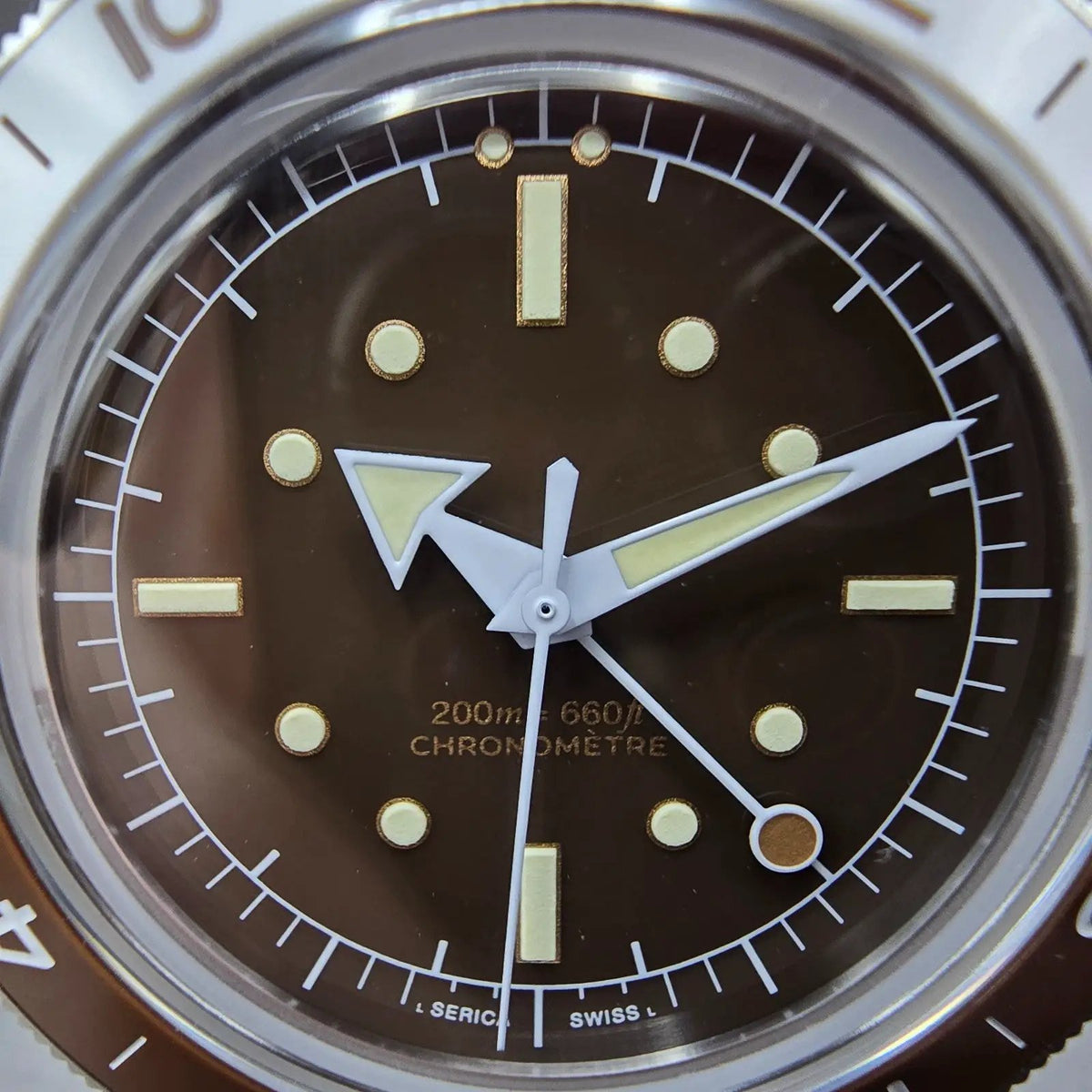 Serica Travel Chronometer Watch Men 39mm Brown Dial Steel Automatic GMT 8315-22