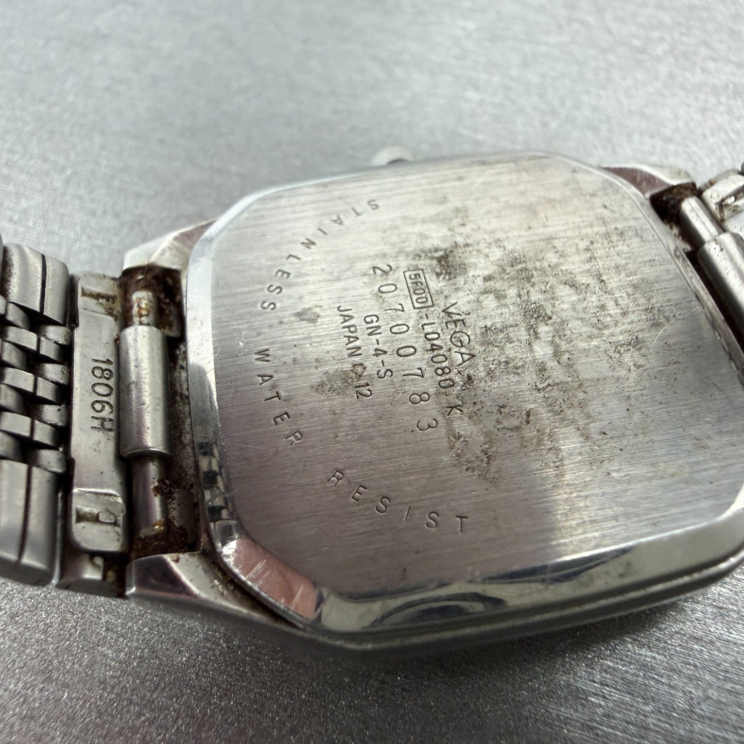 Citizen Vega Watch Men 30mm Silver Dial Silver Tone Daydate 5F00-L04080 PARTS10