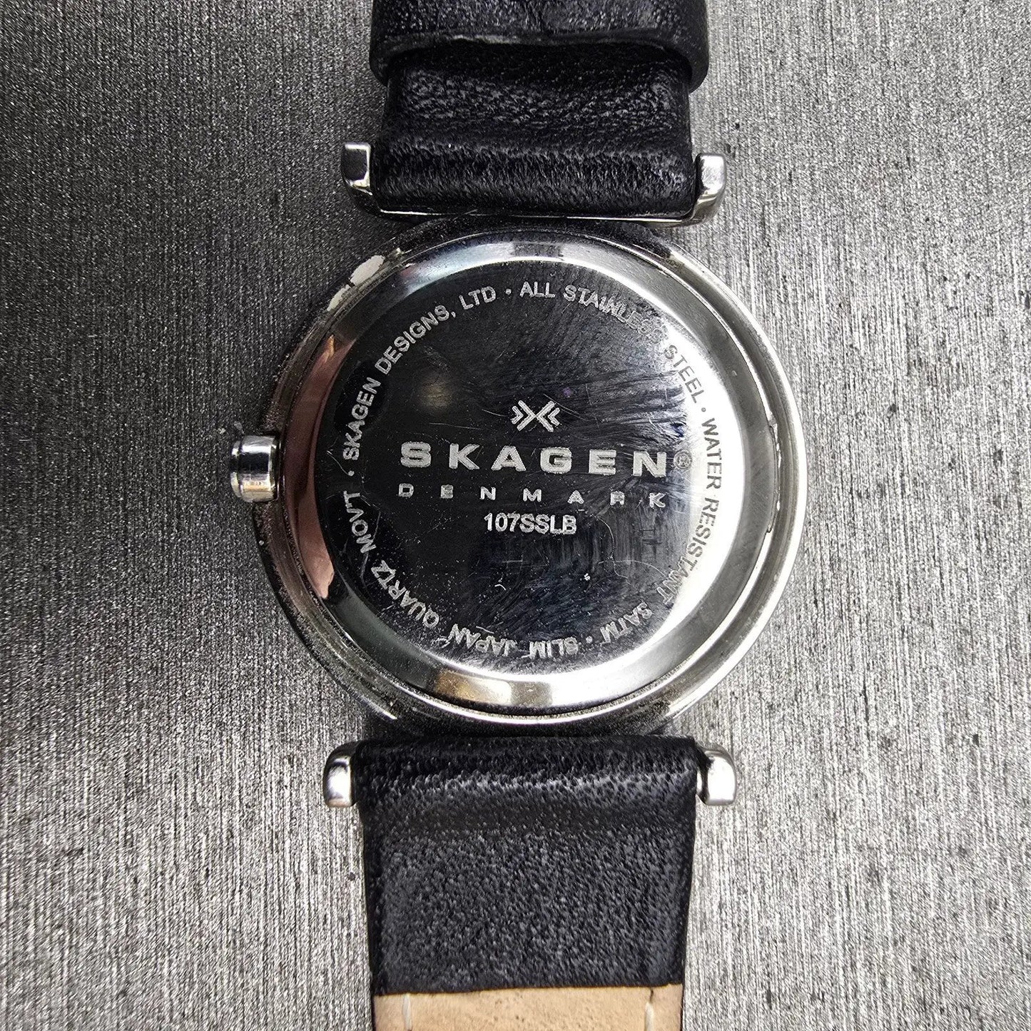Skagen Watch Women 25mm Black Dial Silver Tone Round 107SSLB New Battery Leather10