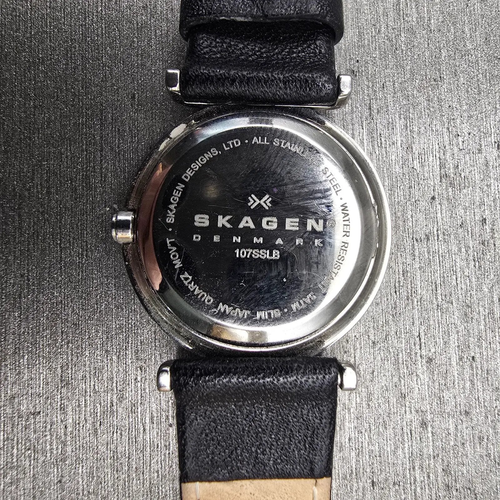 Skagen Watch Women 25mm Black Dial Silver Tone Round 107SSLB New Battery Leather10