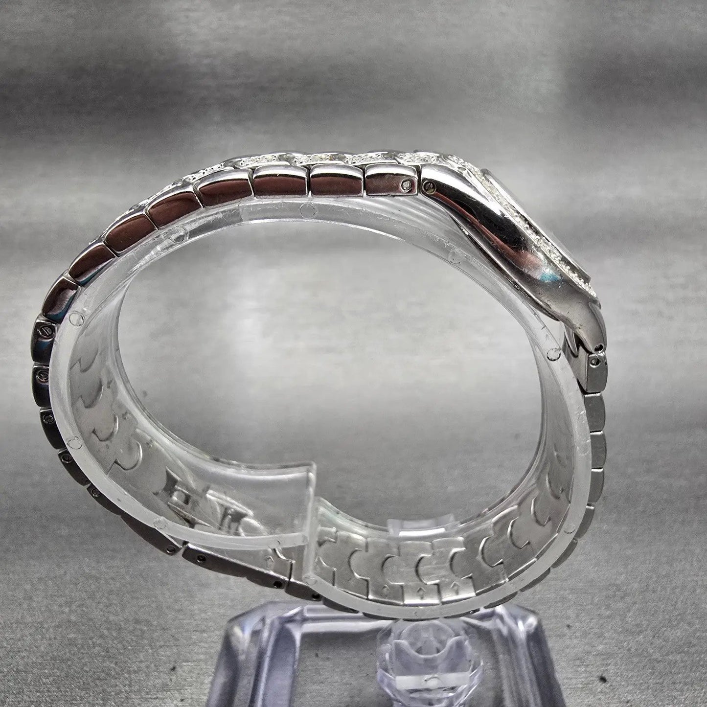 Bulova Watch Women 22mm MOP Dial Silver Tone Gemmed Round 96T14 New Battery8