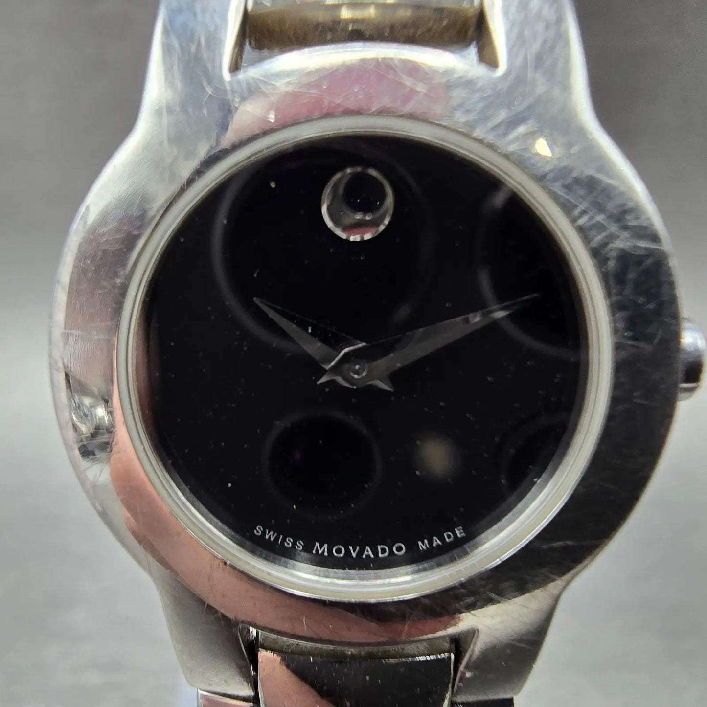 Movado Amorosa Watch Women 24m Black Dial Silver Tone Round 84 E4 1842 NewBat MW1