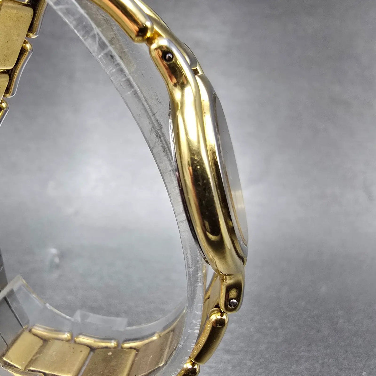 Movado Museum Watch Women 25mm Black Dial Gold Tone Round 88.25.823 New Battery3