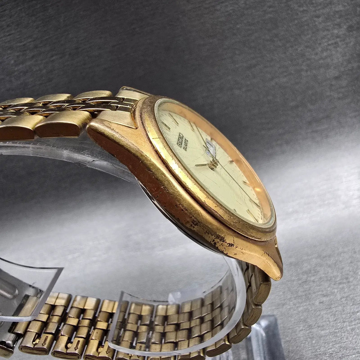 Seiko Watch Men 37mm Luminous Dial Gold Tone Daydate Round 7N43-9048 New Batt JP3