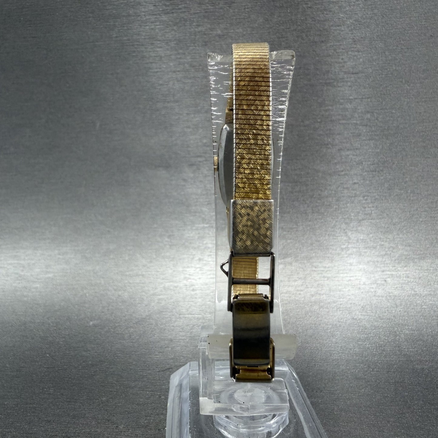 Seiko Tank Watch Women 13mm Champagne Dial Gold Tone 13205549 New Battery7