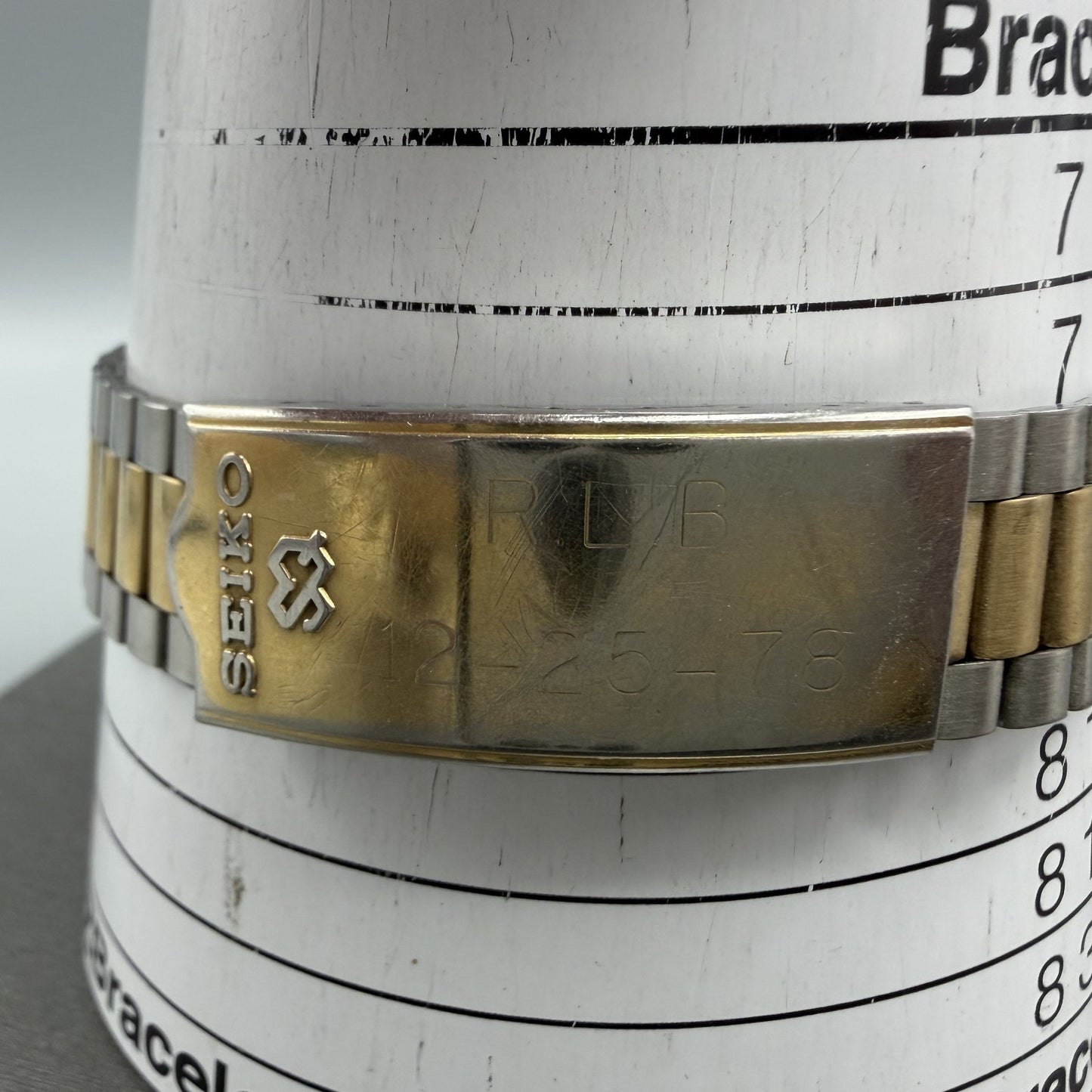 Seiko SQ Watch Men 35mm Gold Dial Two Tone Daydate Round 8223-8019 New Battery O11