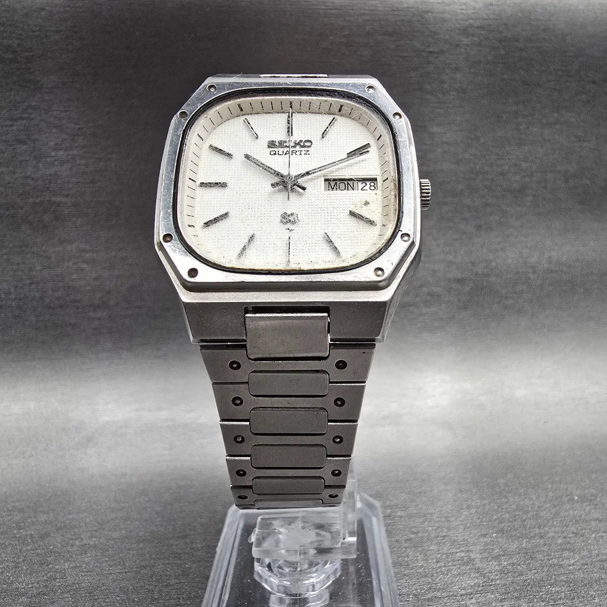 Seiko SQ Watch Men 34mm White Dial Silver Tone Daydate 7123-5359 New Battery6