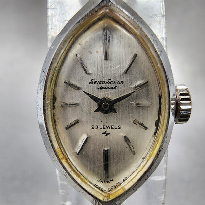 Seiko Solar Special Manual Watch Women 14mm Silver Dial Silver Tone Runs1