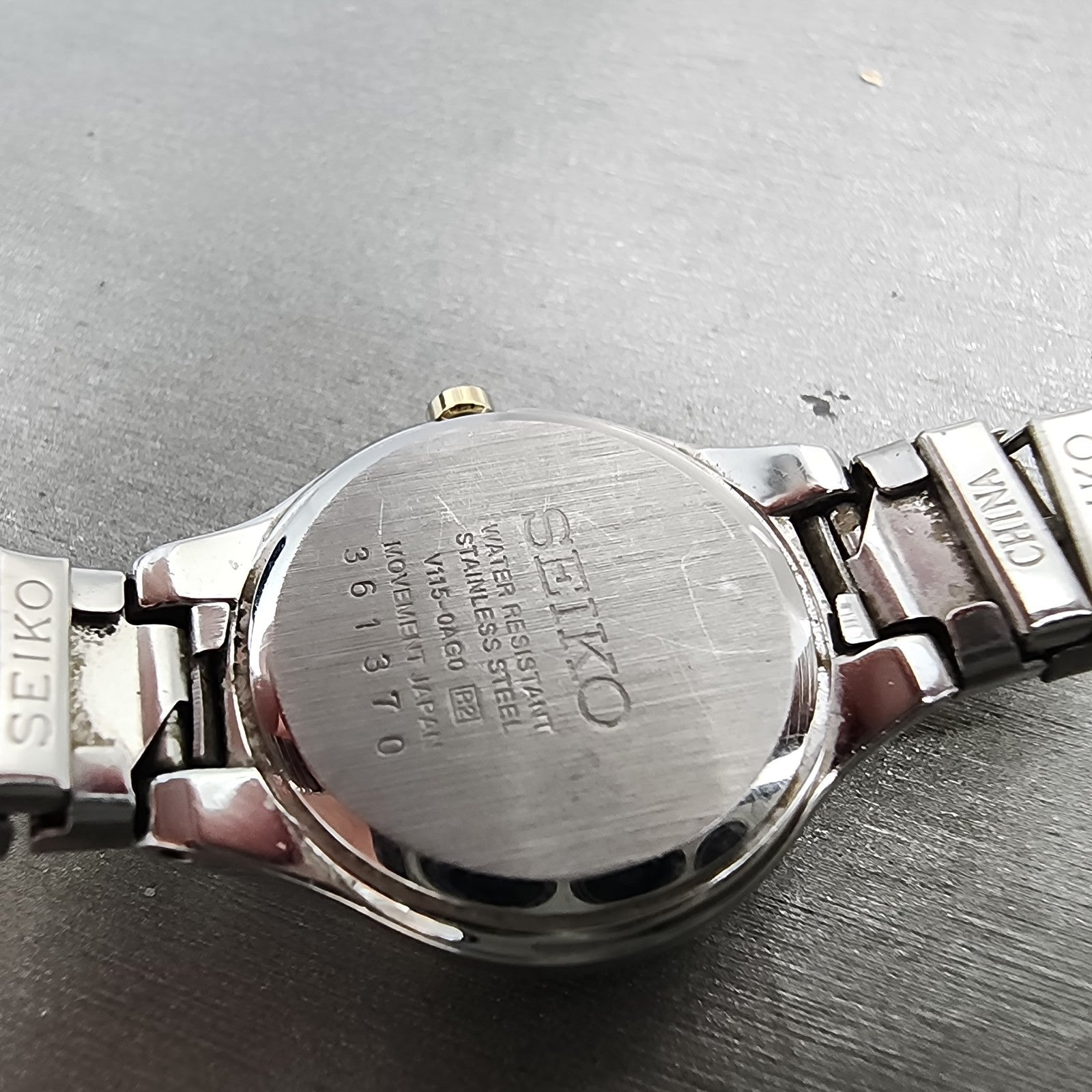 Seiko Solar Watch Women 22mm White Dial Two Tone Round V1150AG0 Runs9