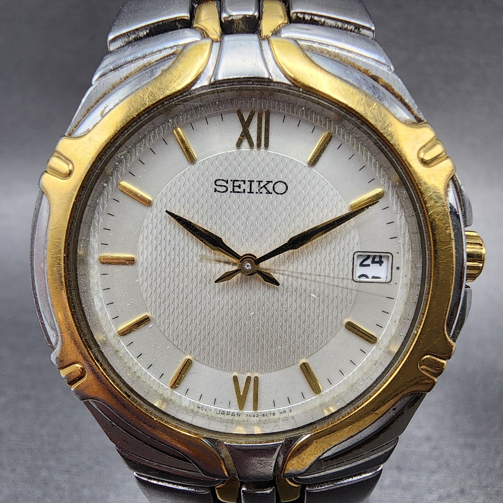 Seiko Watch Men 37mm White Dial Two Tone Date Round READ!!!!! New Batt 7N426C101