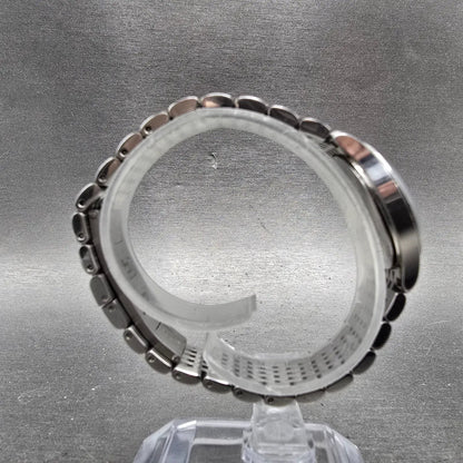 Gucci Watch Women Silver Dial Stainless Steel Date Round 126.5 New Battery7
