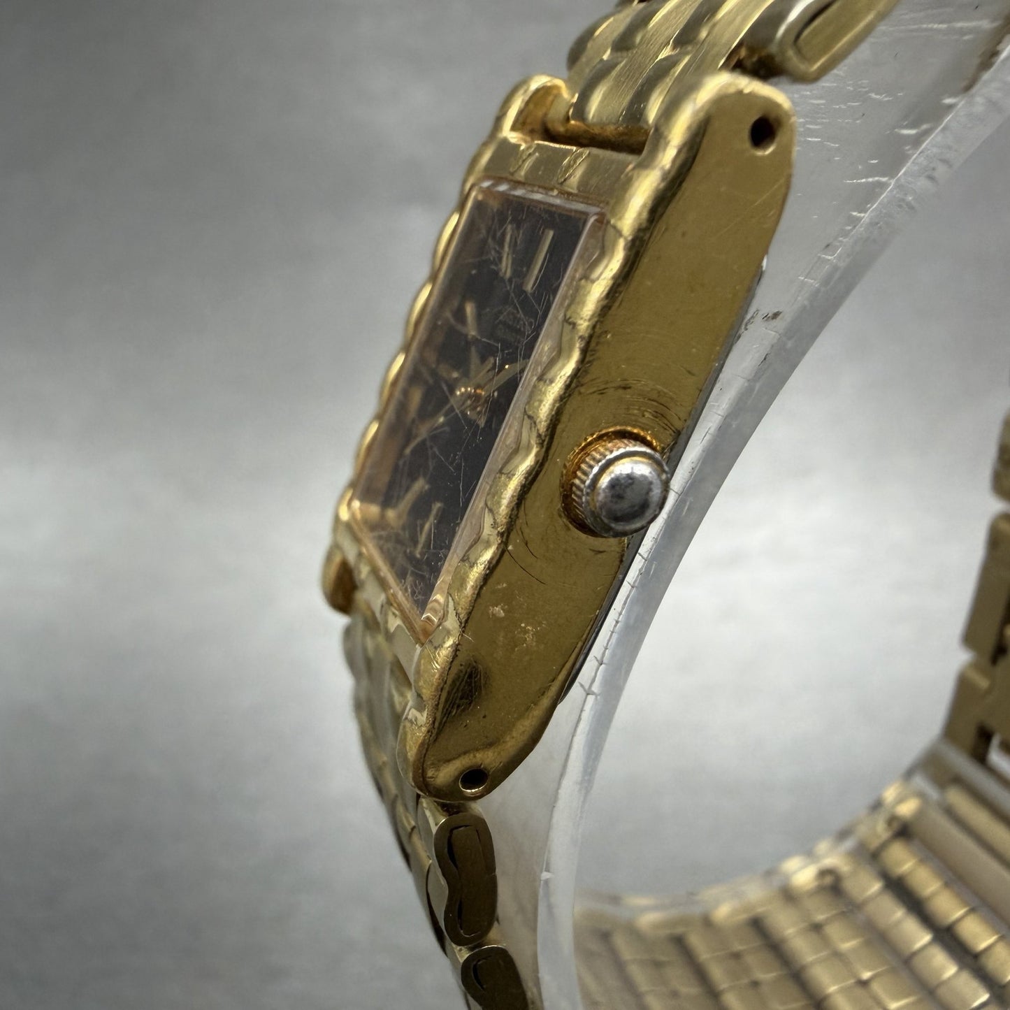 Seiko Tank Watch Women 16mm Black Dial Gold Tone Rectangle 1N015A69 New Battery2