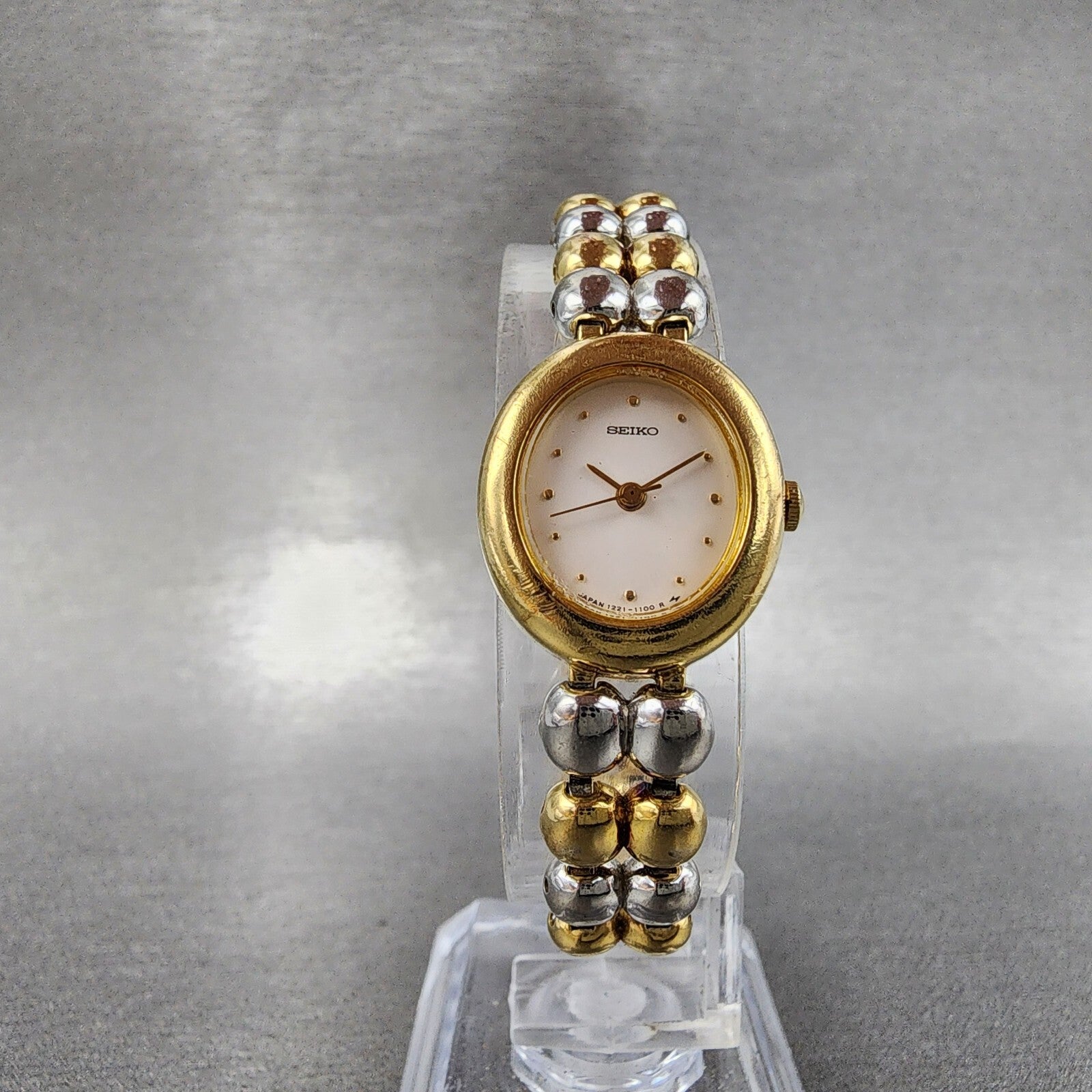 Seiko Watch Women 18mm White Dial Two Tone Oval 12215790 New Battery5
