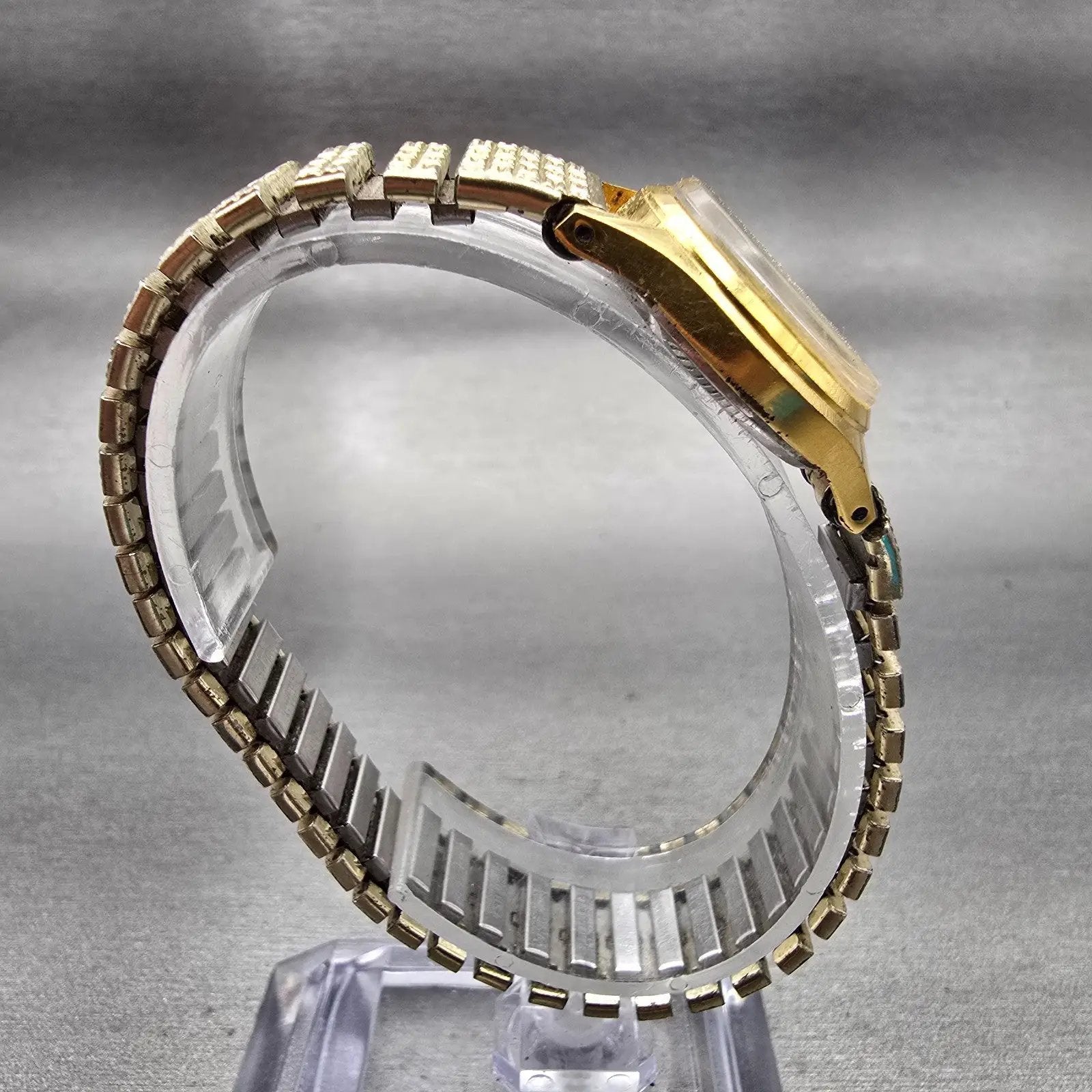 Citizen Seven Watch Women 22mm Gold Dial Gold Tone Round 2030-041682 New Battery8