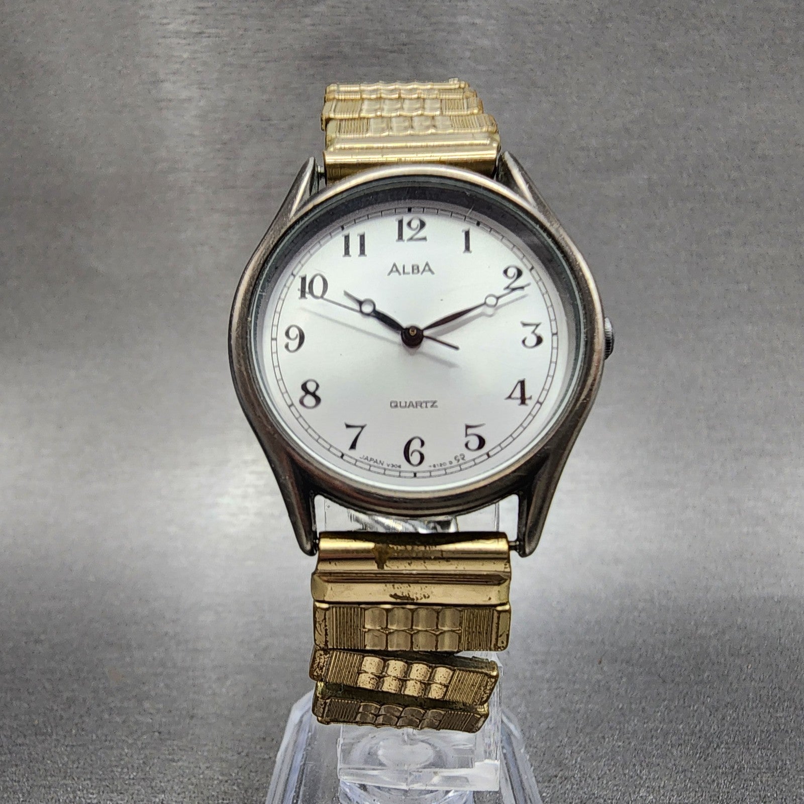 Seiko ALBA Watch Women 31mm Silver Dial Gray Tone Round V3066120 New Battery6