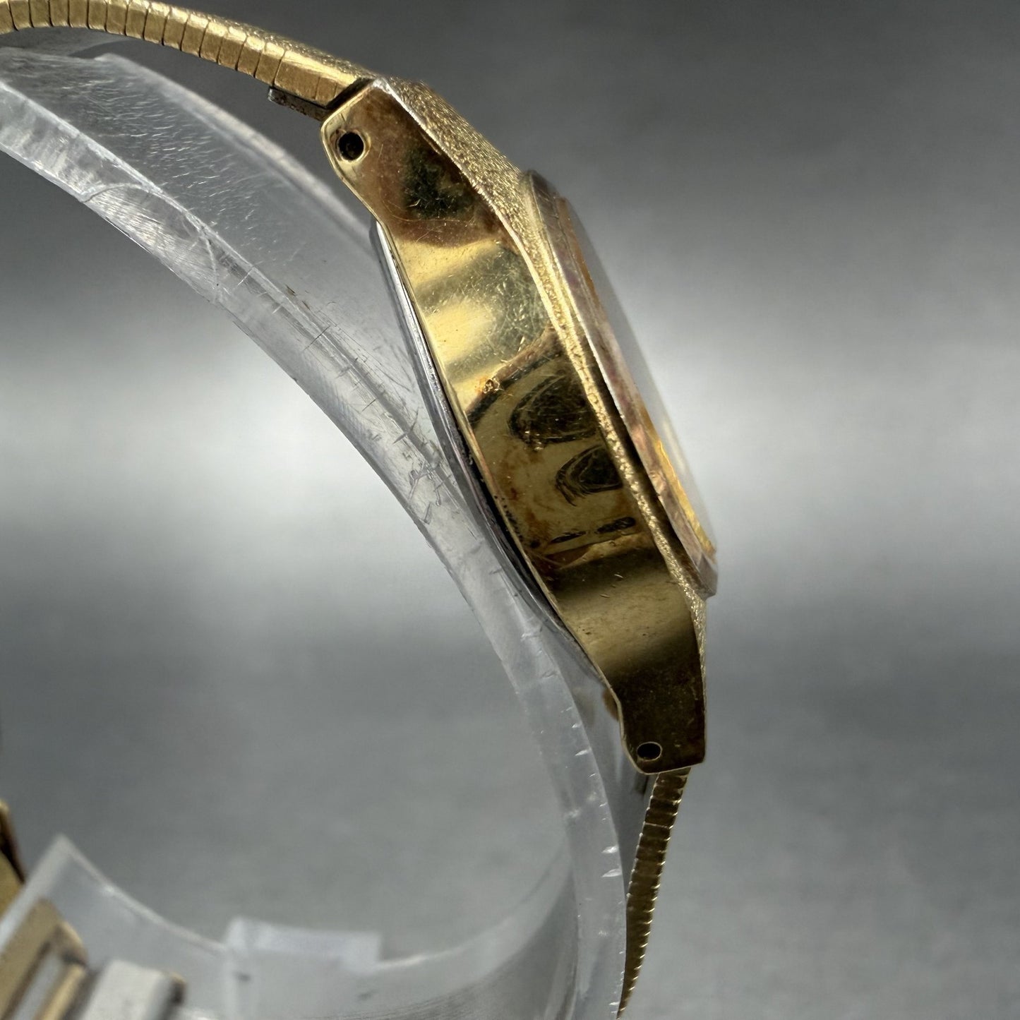 Seiko Watch Women 20mm Black Dial Gold Tone Round 8y21-0029 New Battery IJJOPS3