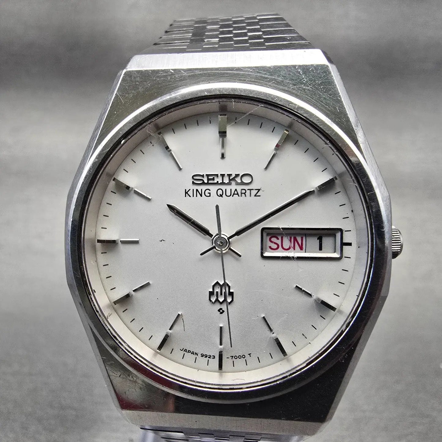 Seiko King Quartz Watch Men 35mm White Dial Silver Tone Daydate 9923-7000 NewBat1