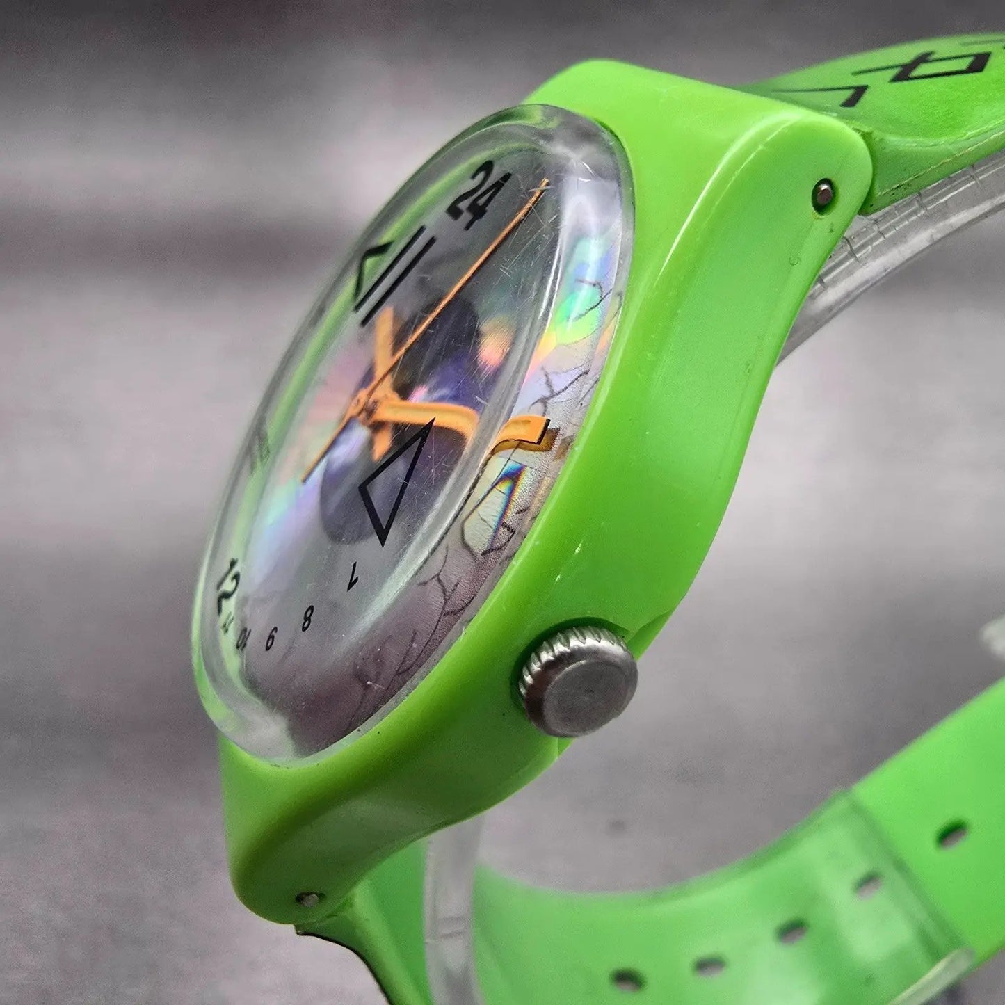 Swatch Playa Look Watch Women Silver Dial Green Case Round GZ215 New Battery2