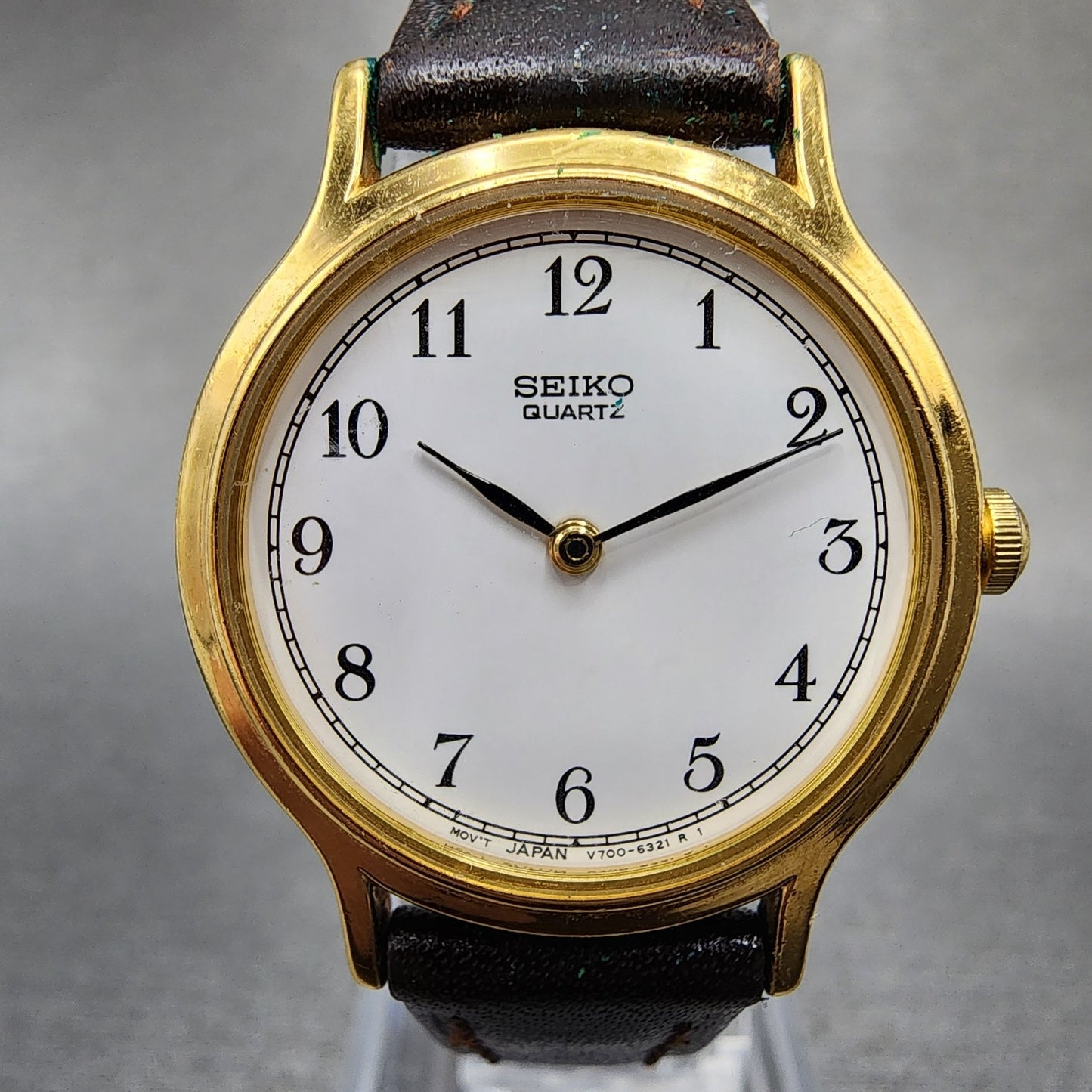 Seiko Watch Women 26mm White Dial Gold Tone Round V7006091 New Battery1