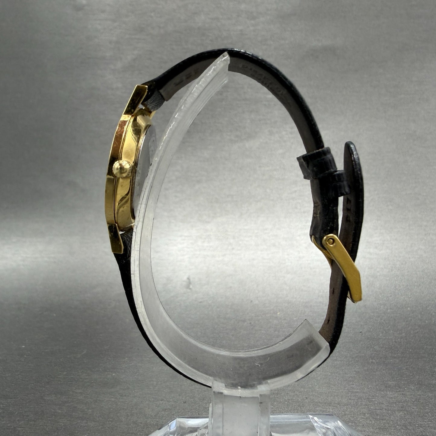 Movado Museum Watch Women 25mm Black Dial Gold Tone Round 87.A1.832.1 New Batt6