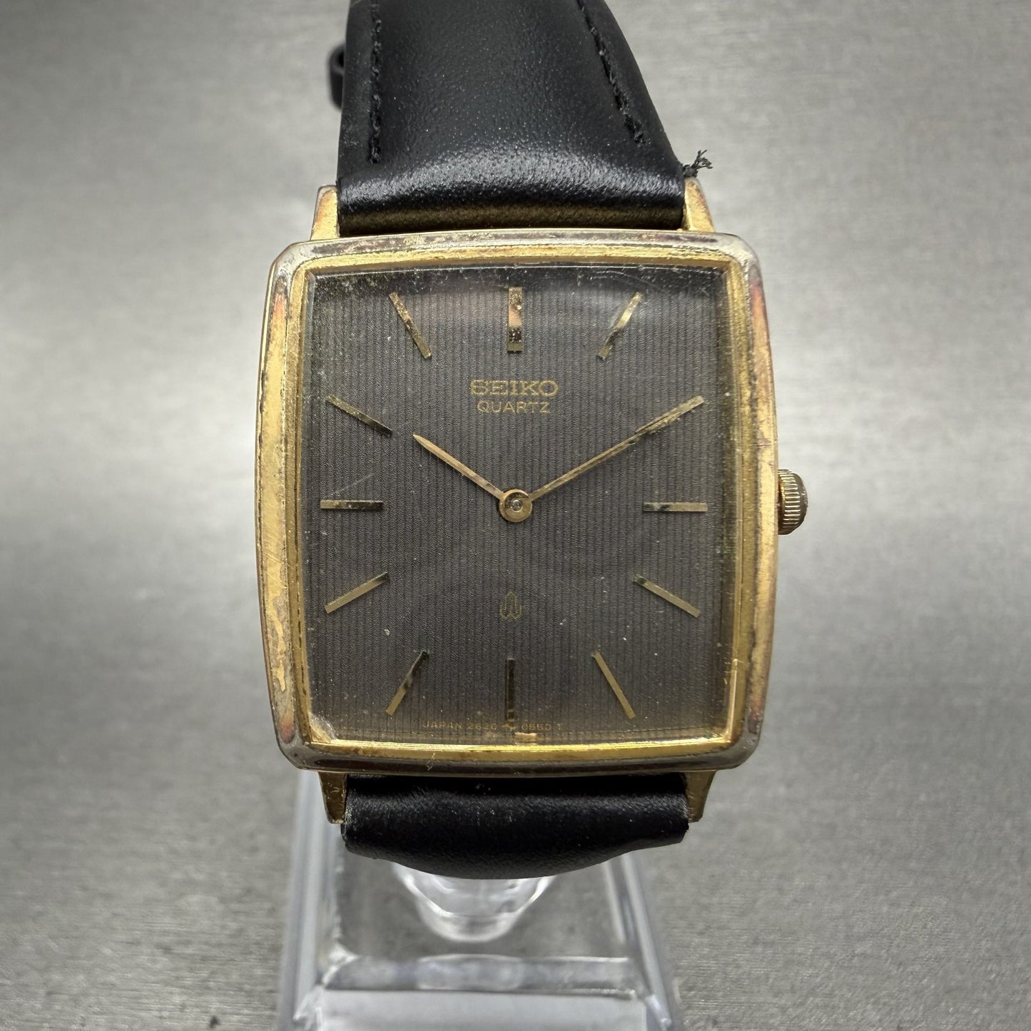 Seiko Tank Watch Men 27mm Black Dial Gold Tone Rectangle 2620-5370 New Battery0