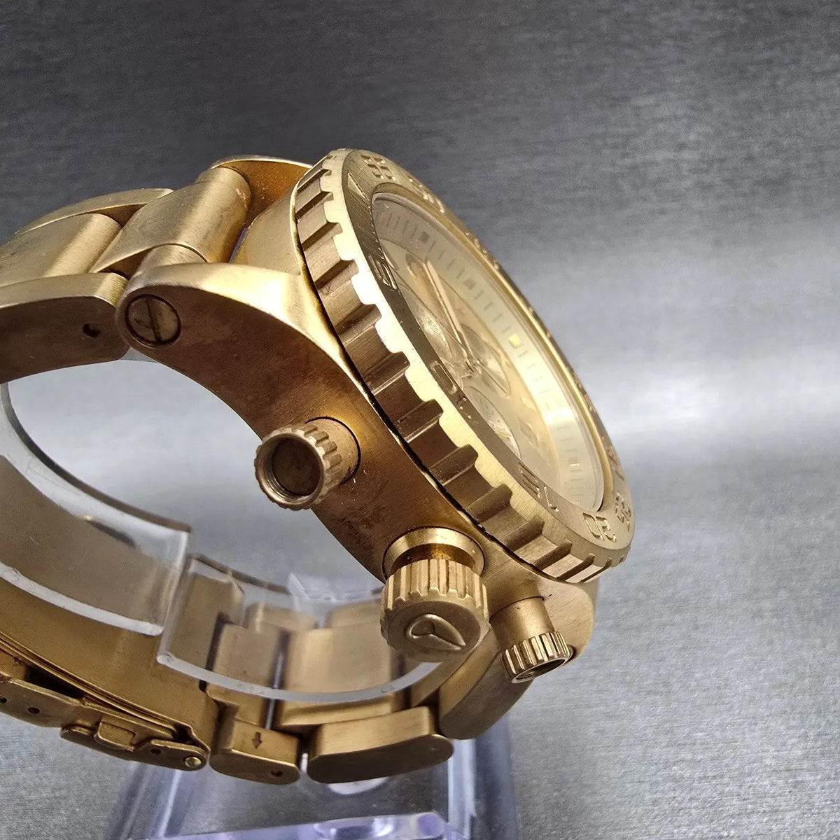 Nixon The 42-20 Chrono Watch Men 42mm Gold Dial Gold Tone Date Round New Battery3
