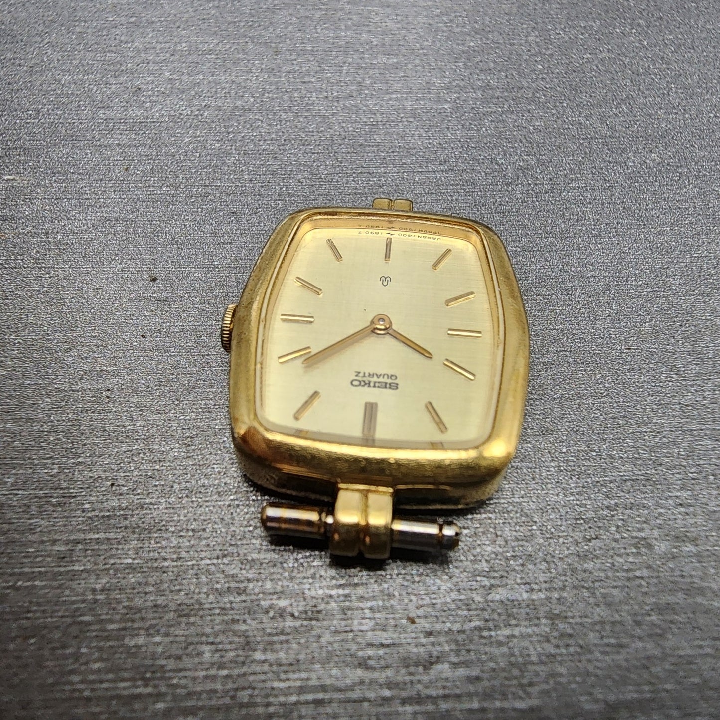 Seiko Tank Watch Women 20mm Champagne Dial Gold Tone Rectangle 14006070 New Bat4