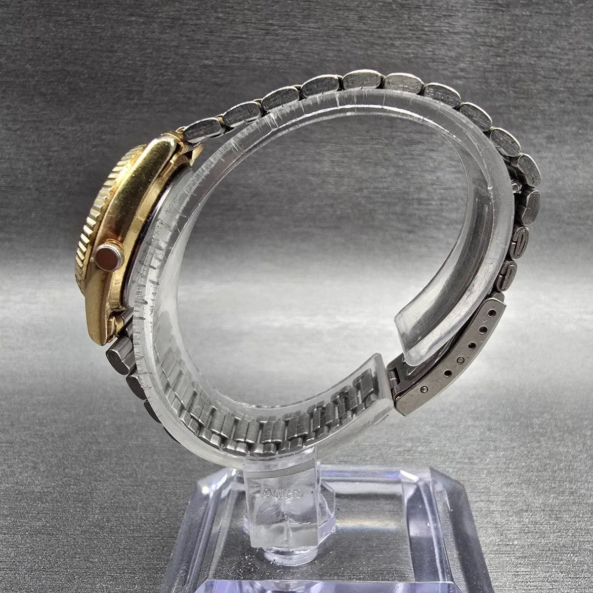 Seiko SQ Watch Women 23mm Gold Dial Gold Daydate Round 2A23-0039 New Battery JP26