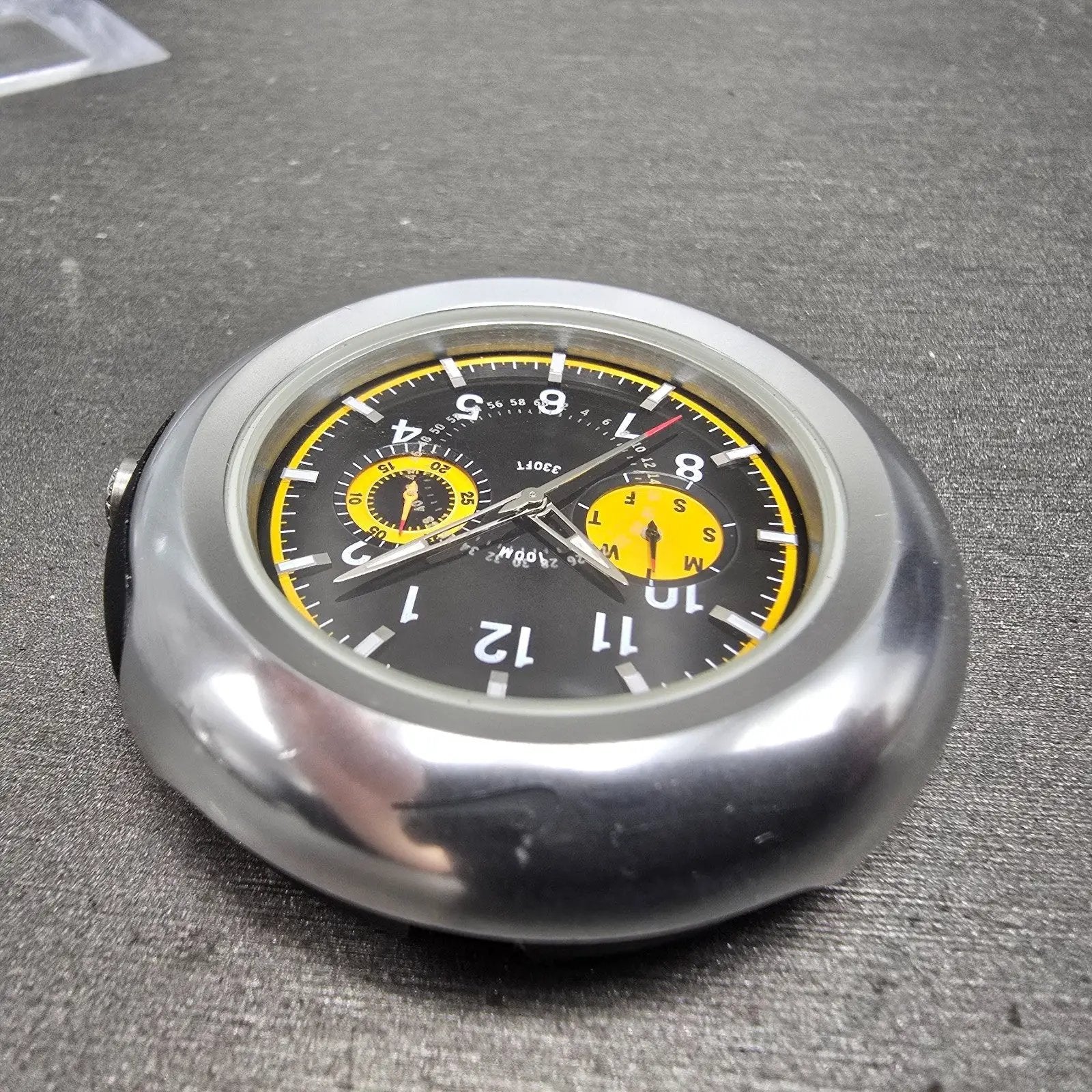 Nike Oregon Chronograph Watch Men 45mm Black Dial Silver Tone Round Sample PARTS5
