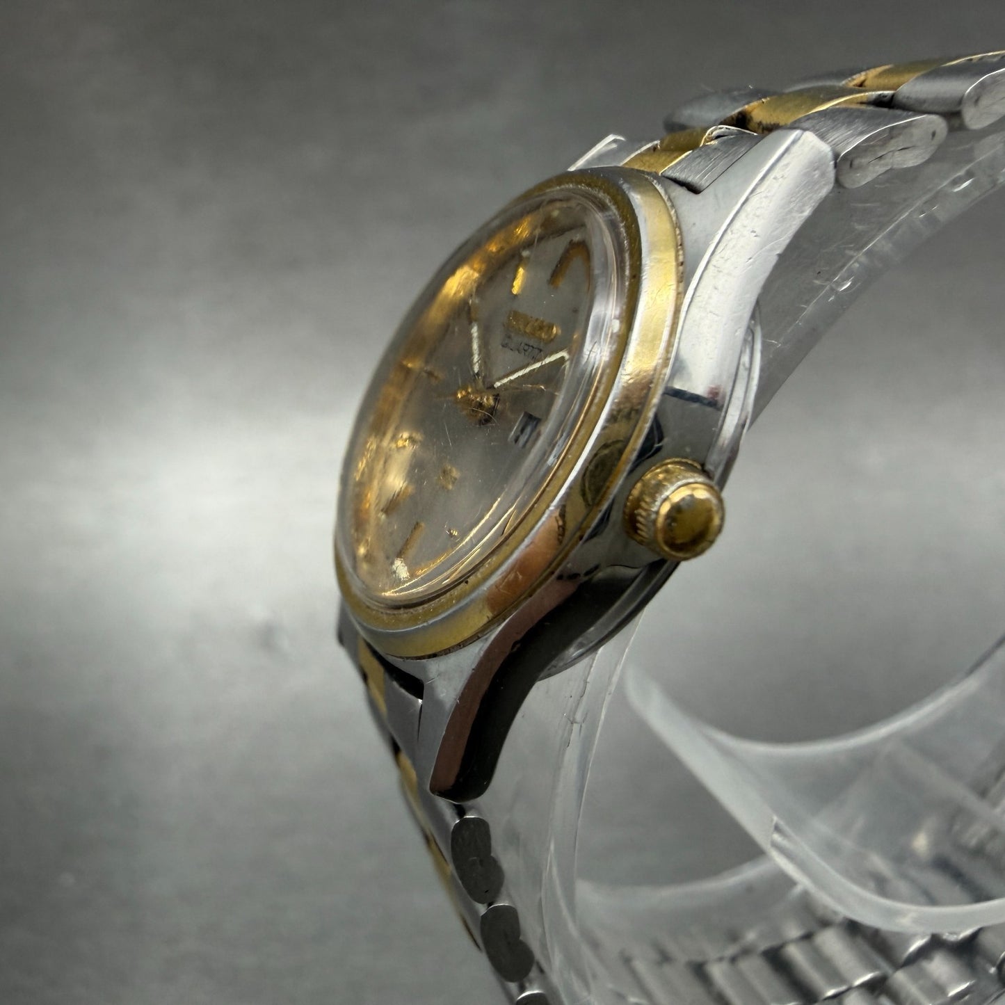 Seiko SQ Watch Women 23mm Silver Dial Two Tone Daydate 3Y03-0A10 New Battery VTG2
