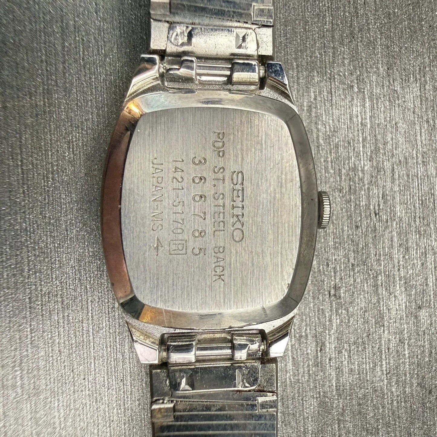 Seiko Watch Women 19mm Silver Dial Silver Tone Oval 1421-5170 New Battery VTG10