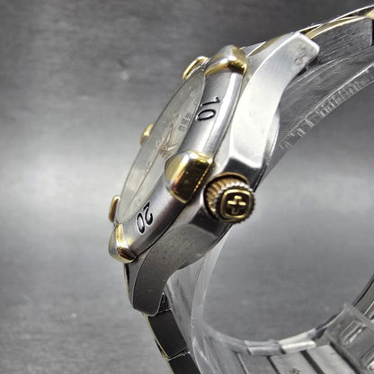 Wenger Swiss Military Dive Watch Women 30mm White Dial TwoTone Date 79052 NewBat2