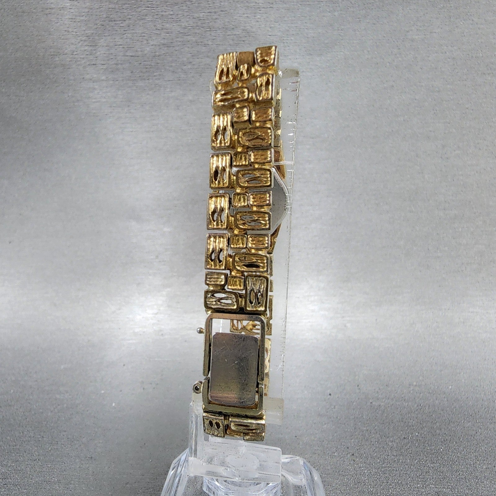 Seiko Watch Women 16mm Silver Dial Gold Tone Manual Round 110549 Runs7
